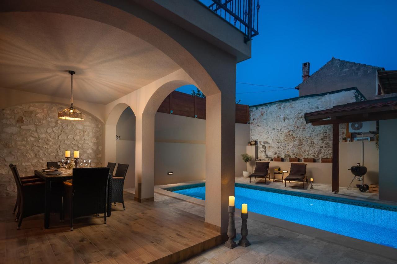 Villa Kameni Dvori Sveti Filip i Jakov Kültér fotó